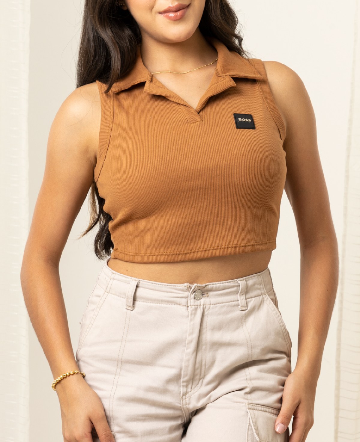 Blusa sin mangas con cuello tipo polo